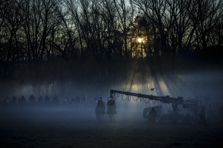 Dawn on the battlefield, the crane already up — the full-army days, Episode 7.
